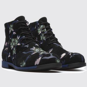 RARE: Camper Twins embroidered suede boots EU37